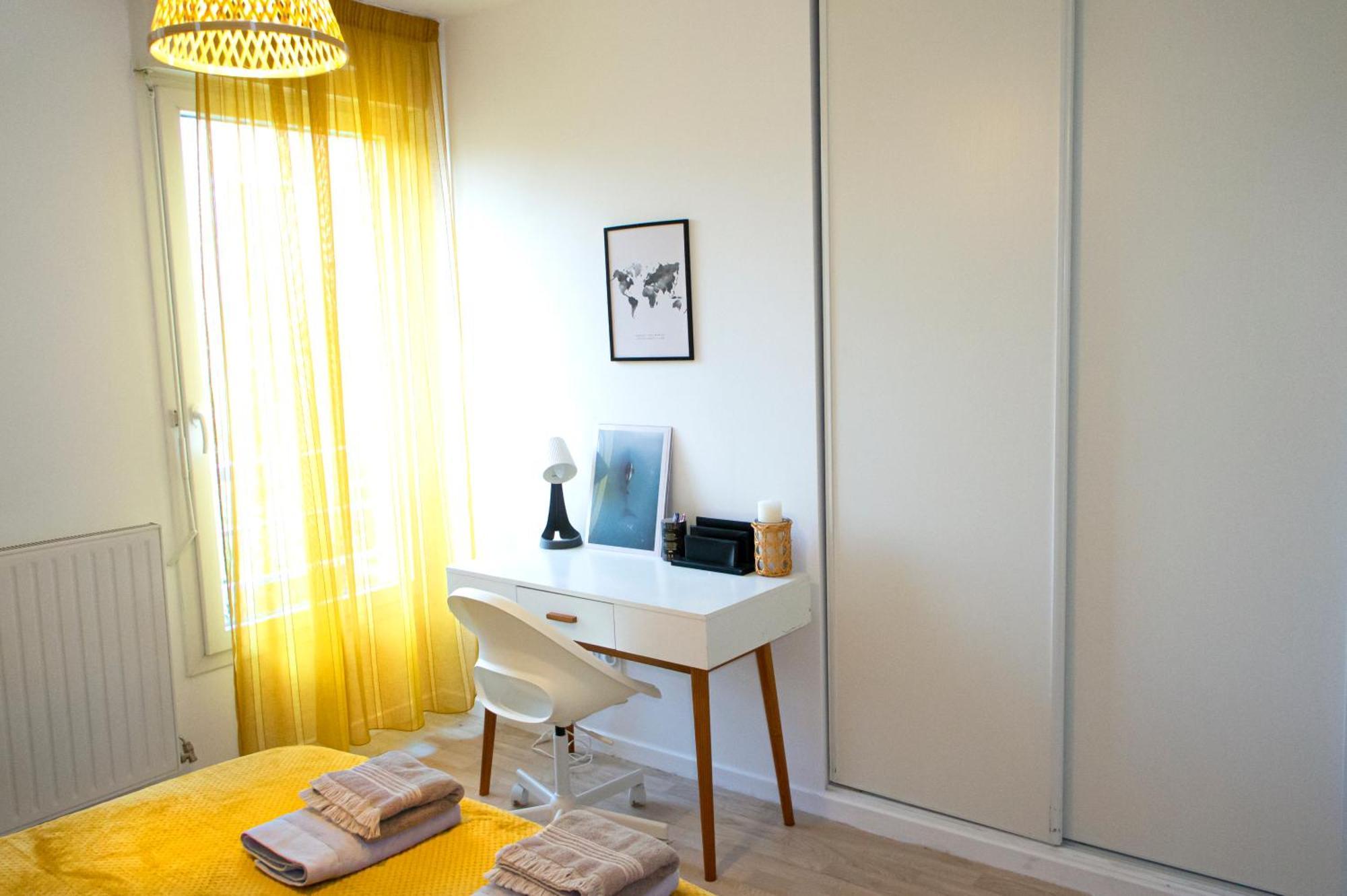Superbe Appartement ,Proche De Paris, Dans Residence Privee , Ideal Familles, Parking Et Wifi Gratuits! ! ! Vitry-sur-Seine Exterior foto
