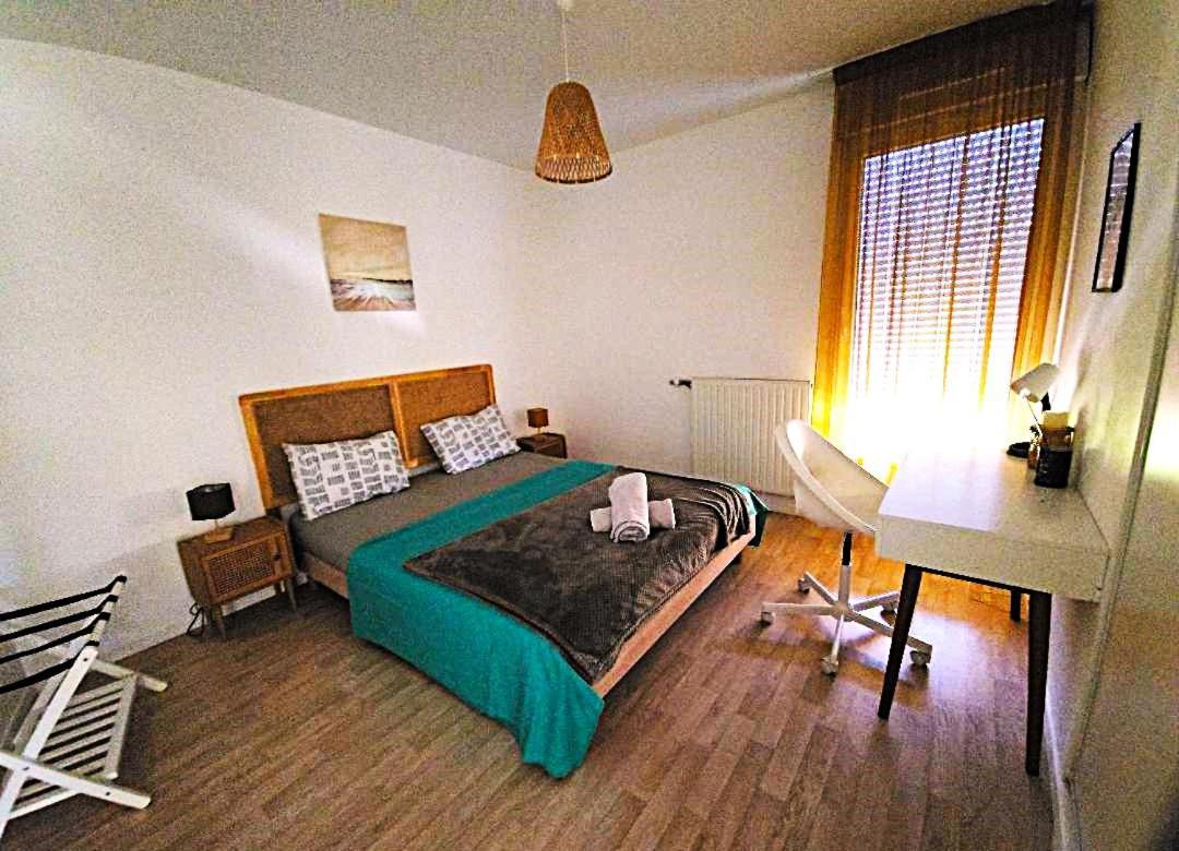 Superbe Appartement ,Proche De Paris, Dans Residence Privee , Ideal Familles, Parking Et Wifi Gratuits! ! ! Vitry-sur-Seine Exterior foto